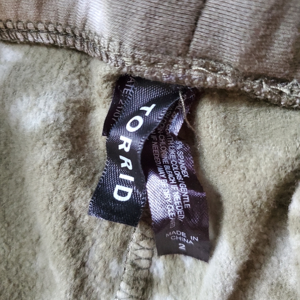 Torrid Moss Green Tie Dye High Rise Sweatpants Legging 2X - Picture 8 of 10